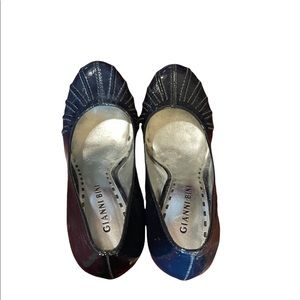 Gianni Bini navy blue stacked pumps size 6 1/2.